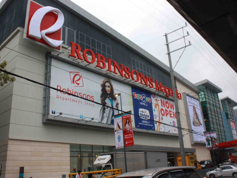 Facade Banners eaton graphic